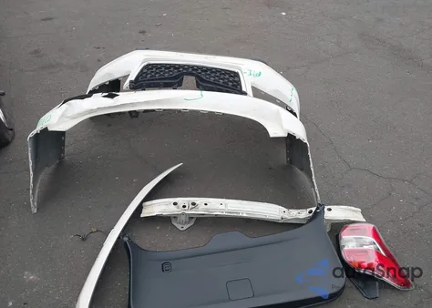 2015 Subaru Forester 2.5I z USA, uszkodzony, nr VIN JF2SJABC4FH493258